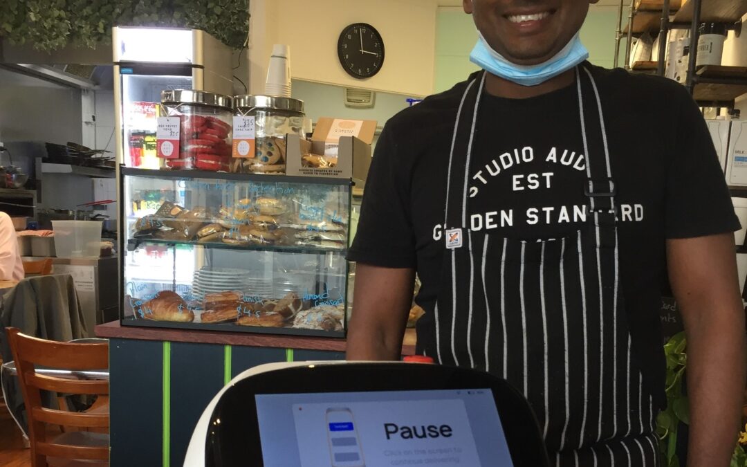 Robotic Waiter Comes To Town